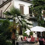 Dei Mai Intees Otel 4*