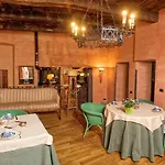Dei Mai Intees Otel Azzate