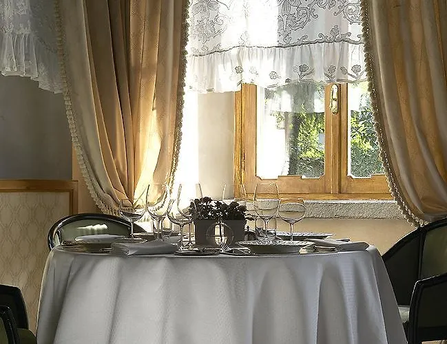 Hotel Dei Mai Intees 4*