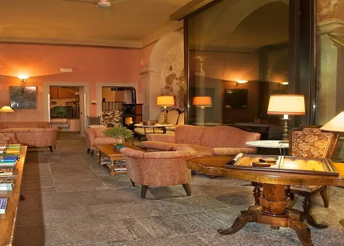 Dei Mai Intees Hotel 4*